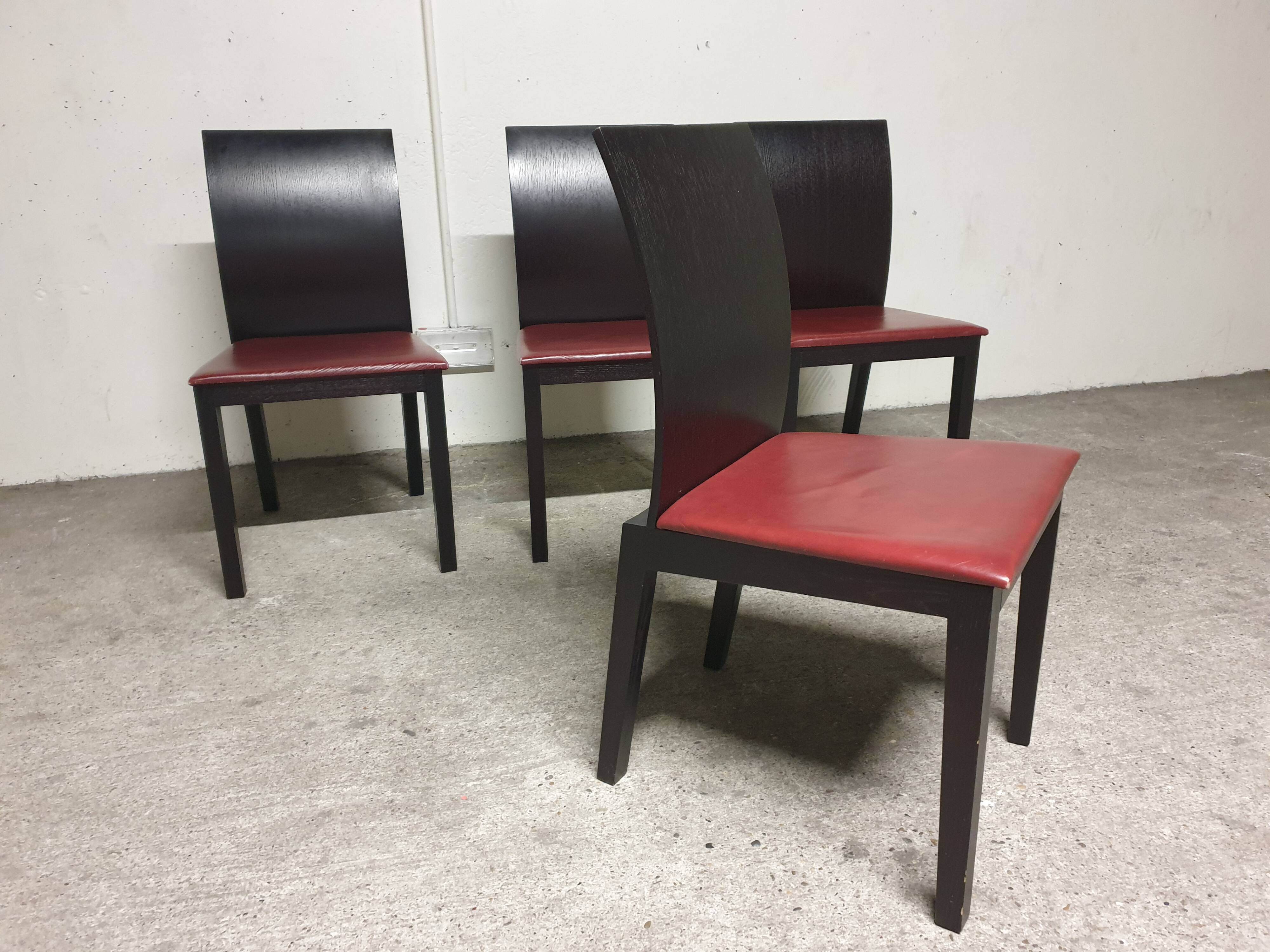 Set de 4 chaises design italien vintage 2000