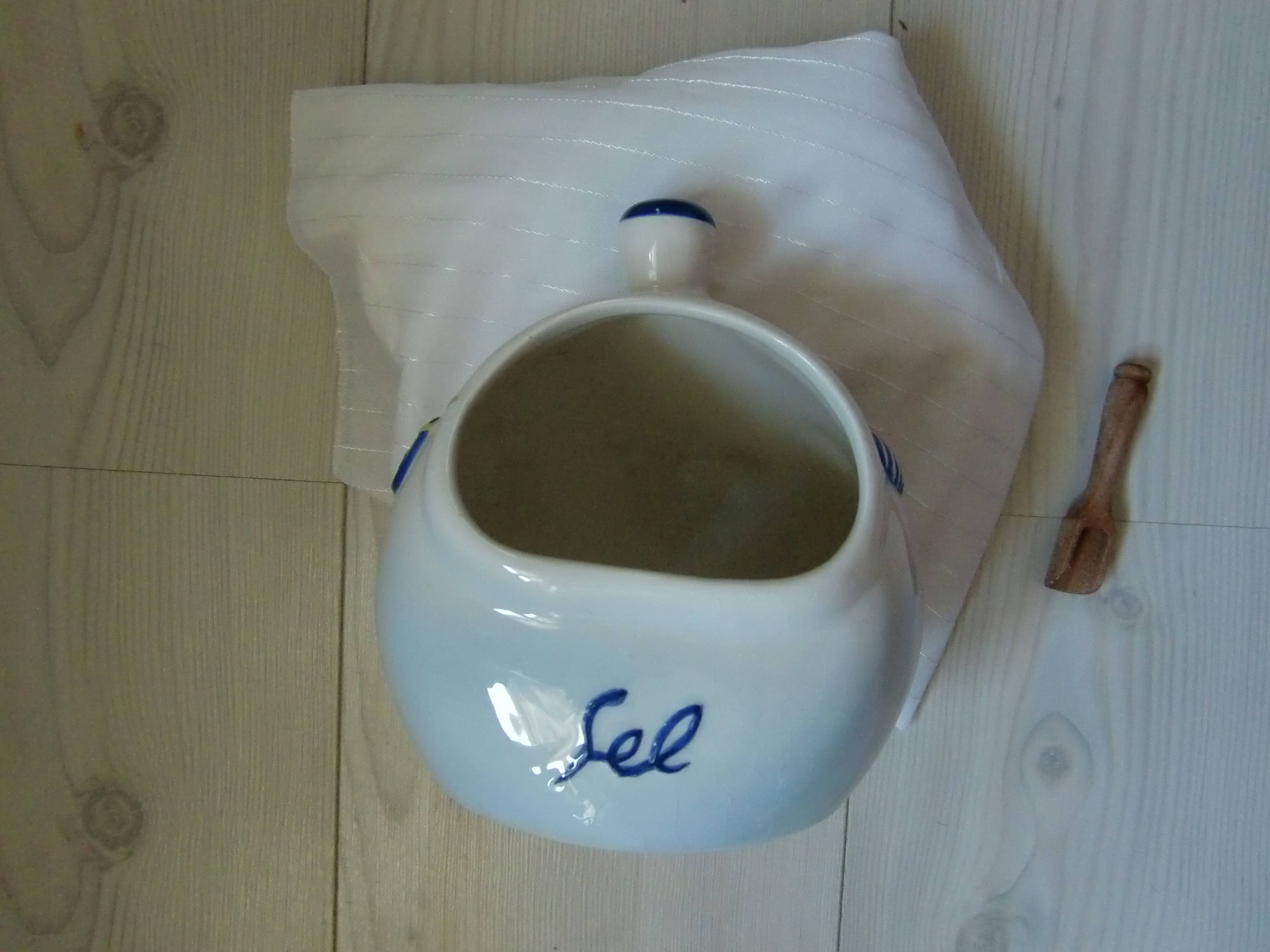Ceramic salt pot and wooden spatula
