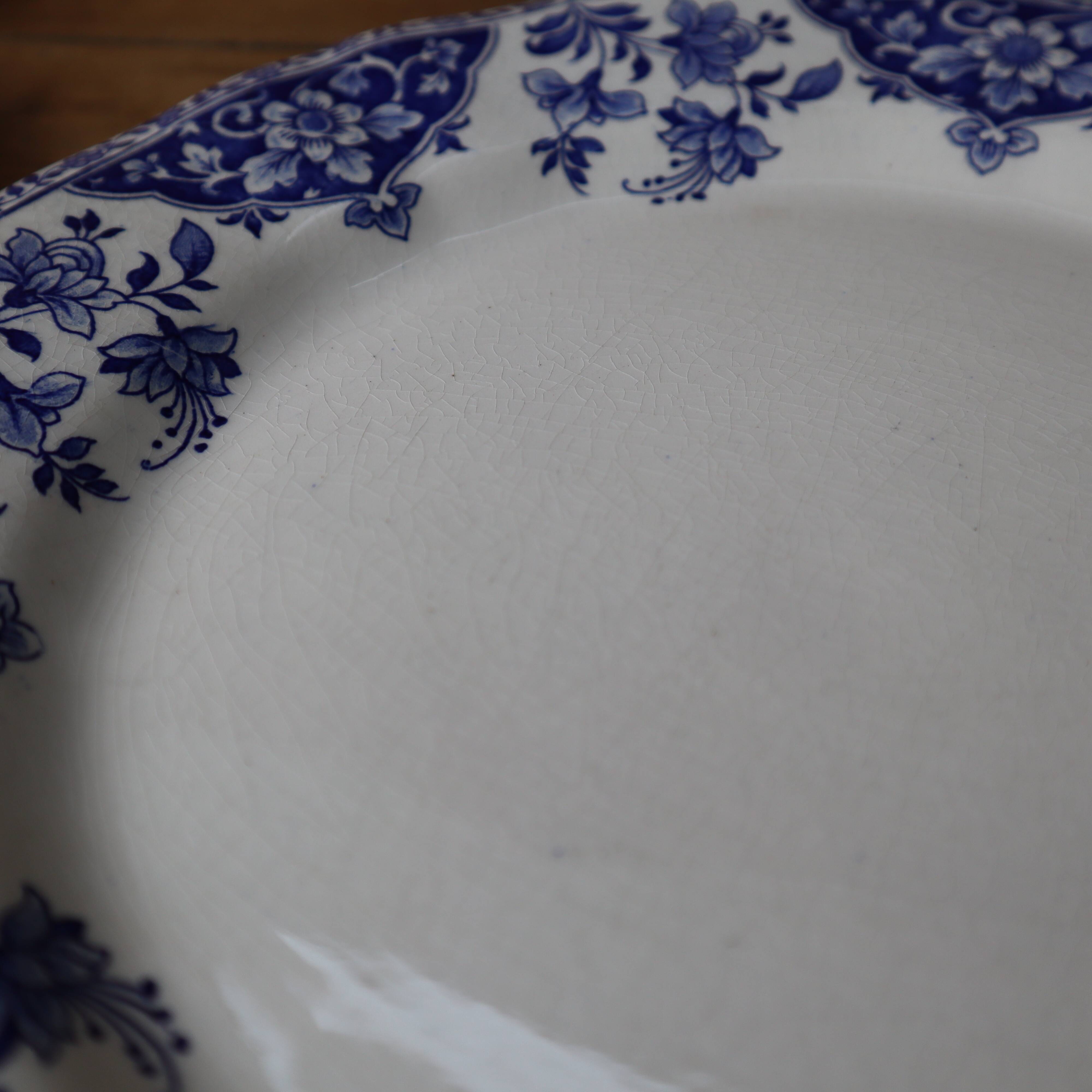 6 flat plates in old Gien earthenware