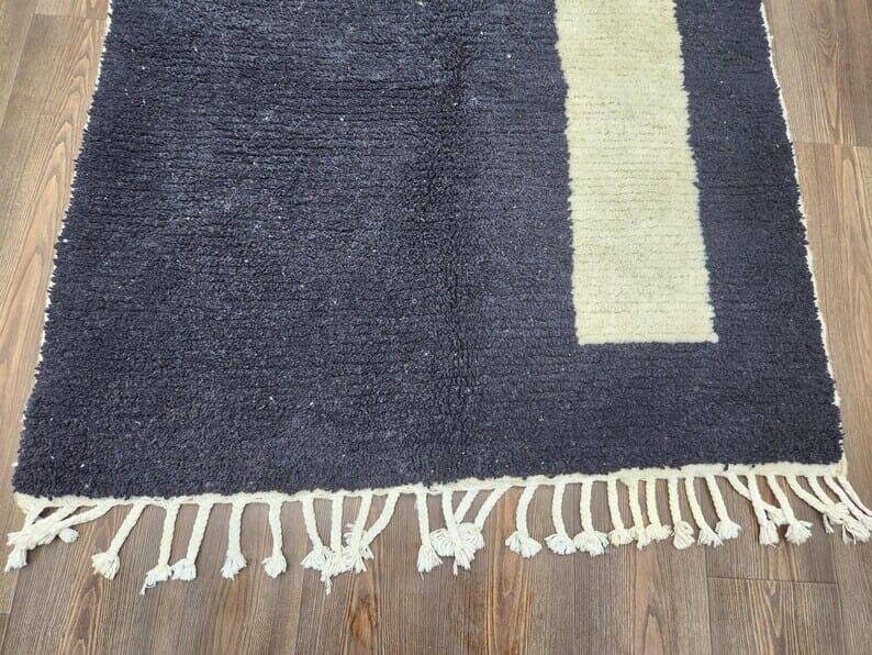 Moroccan pure wool Berber rug size 100 x 200 cm
