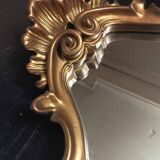 Miroir style Baroque en bois sculpté or vieilli