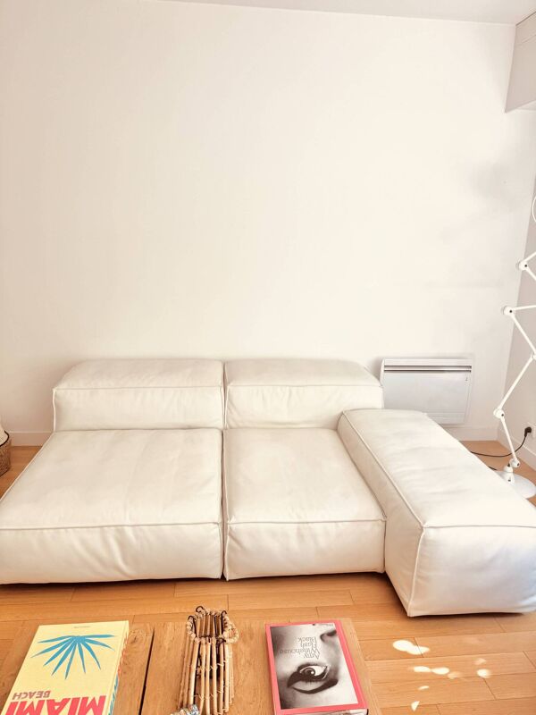 Canapé Living Divani Extrasoft en cuir blanc , état neuf