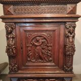 Cabinet crédence style Renaissance