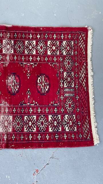 Artisanal velvet rug ancient