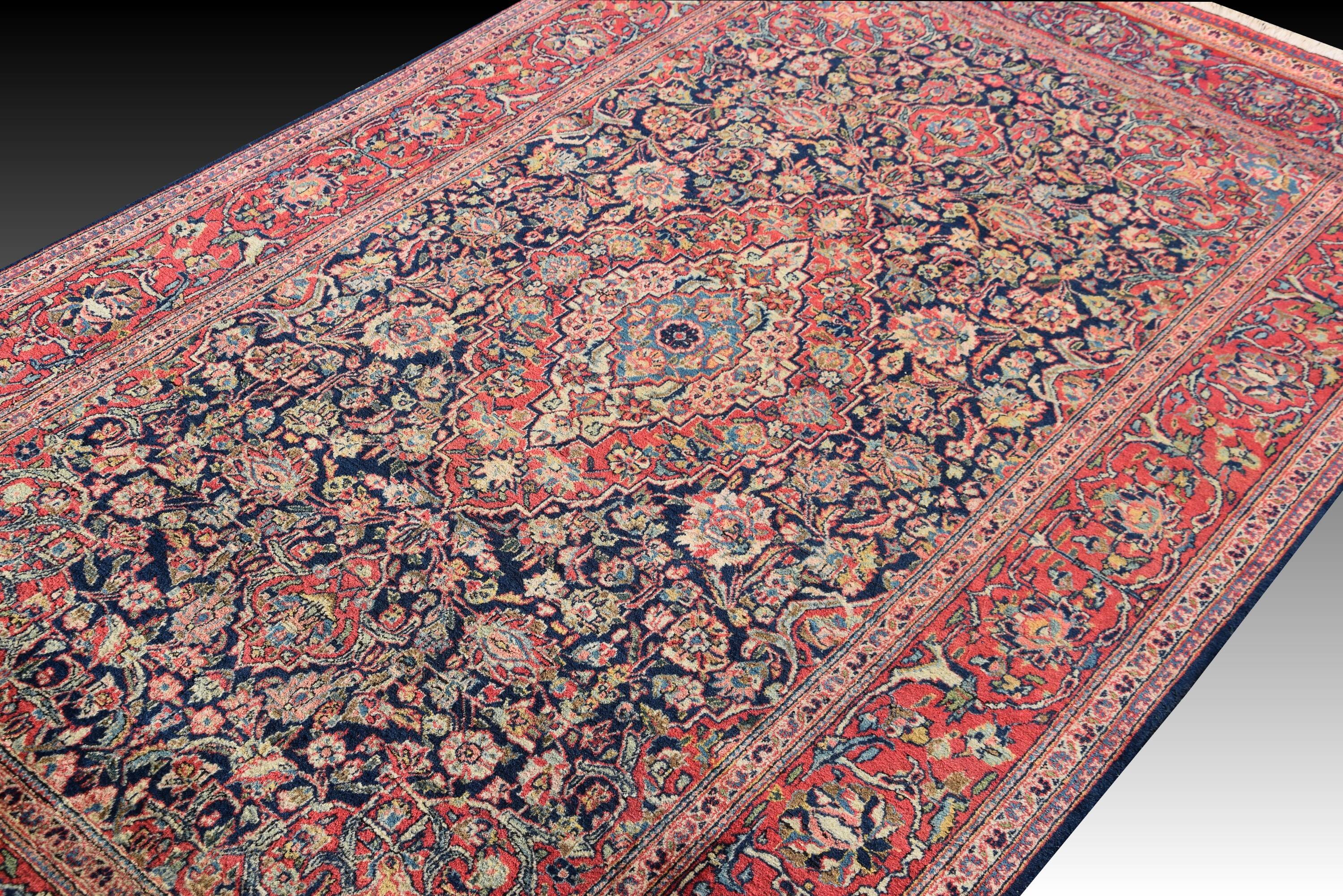 Persian Oriental carpet Iran Kashan - Size: 1.32 x 2.12 metres