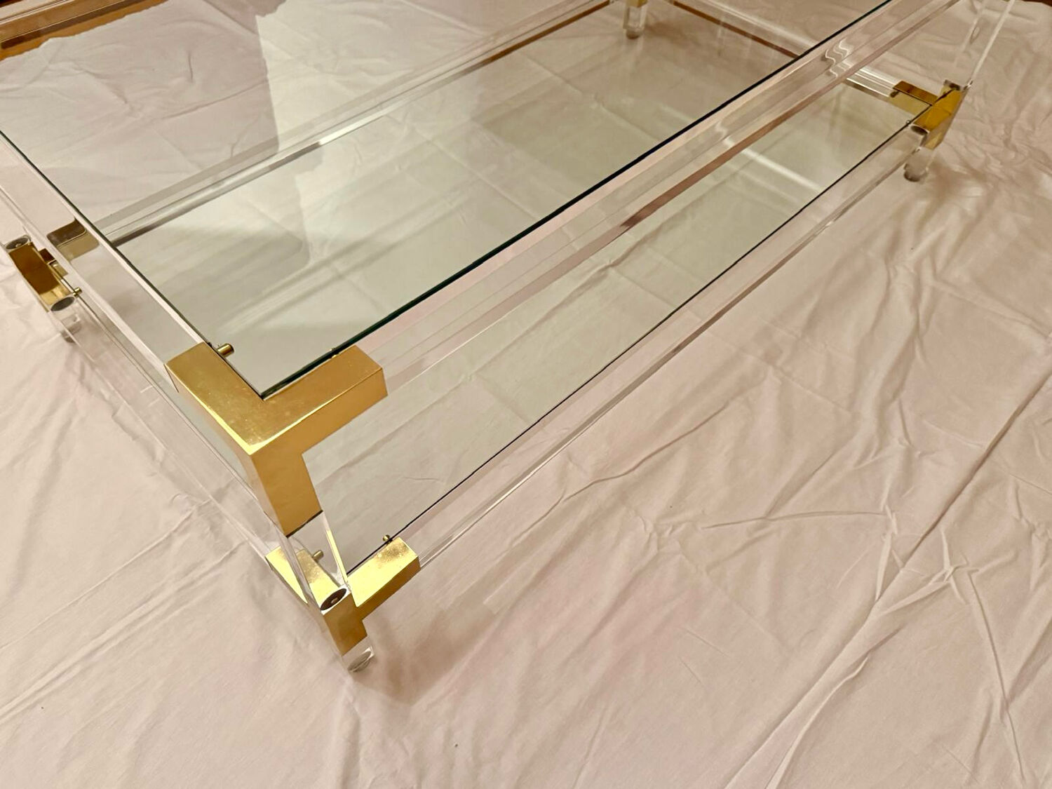 Italian coffee table Fabian, glass, plexiglass and brass, 1970-80.