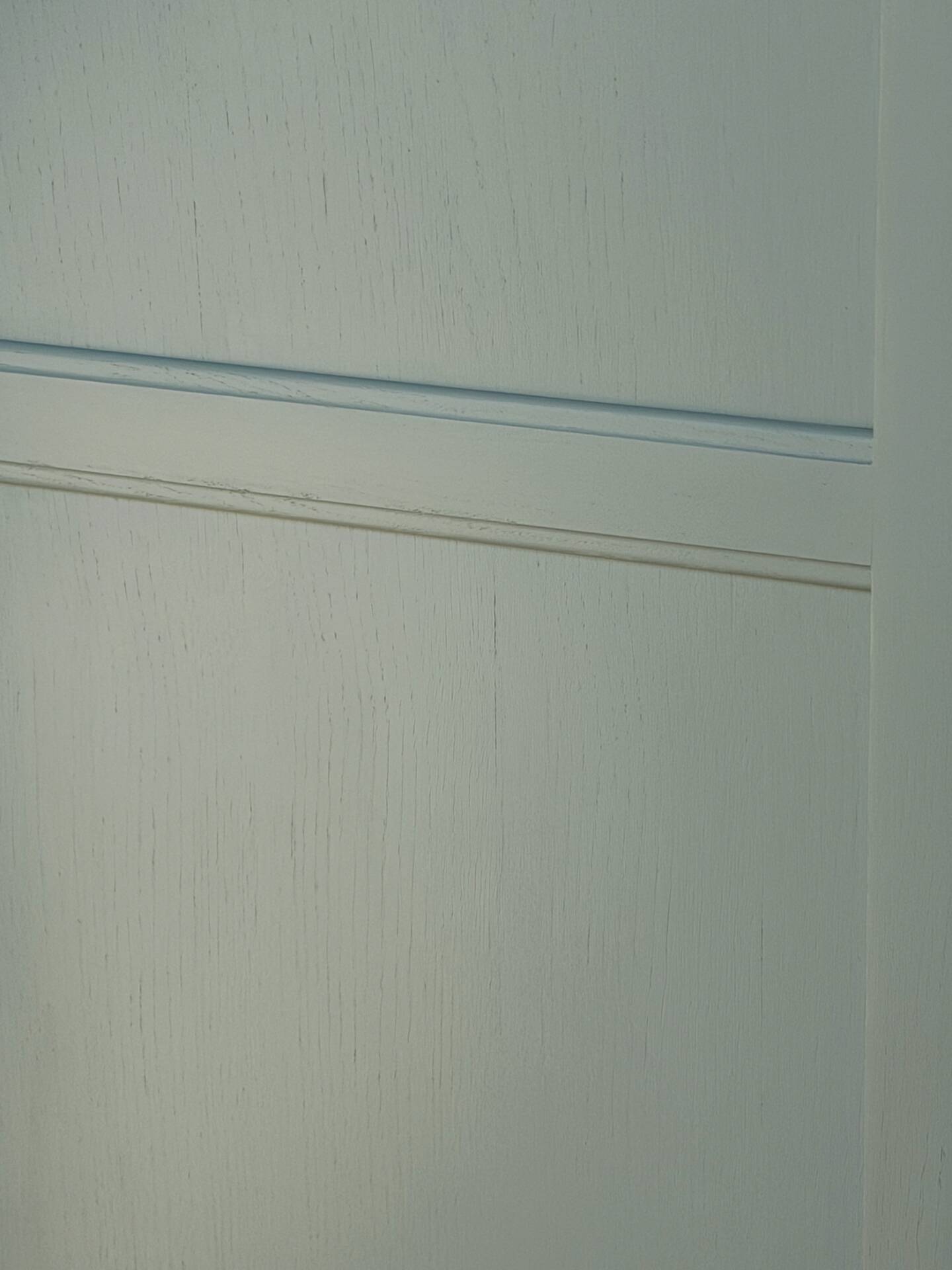 Armoire parisienne penderie 1960 vert grisé rénovée 