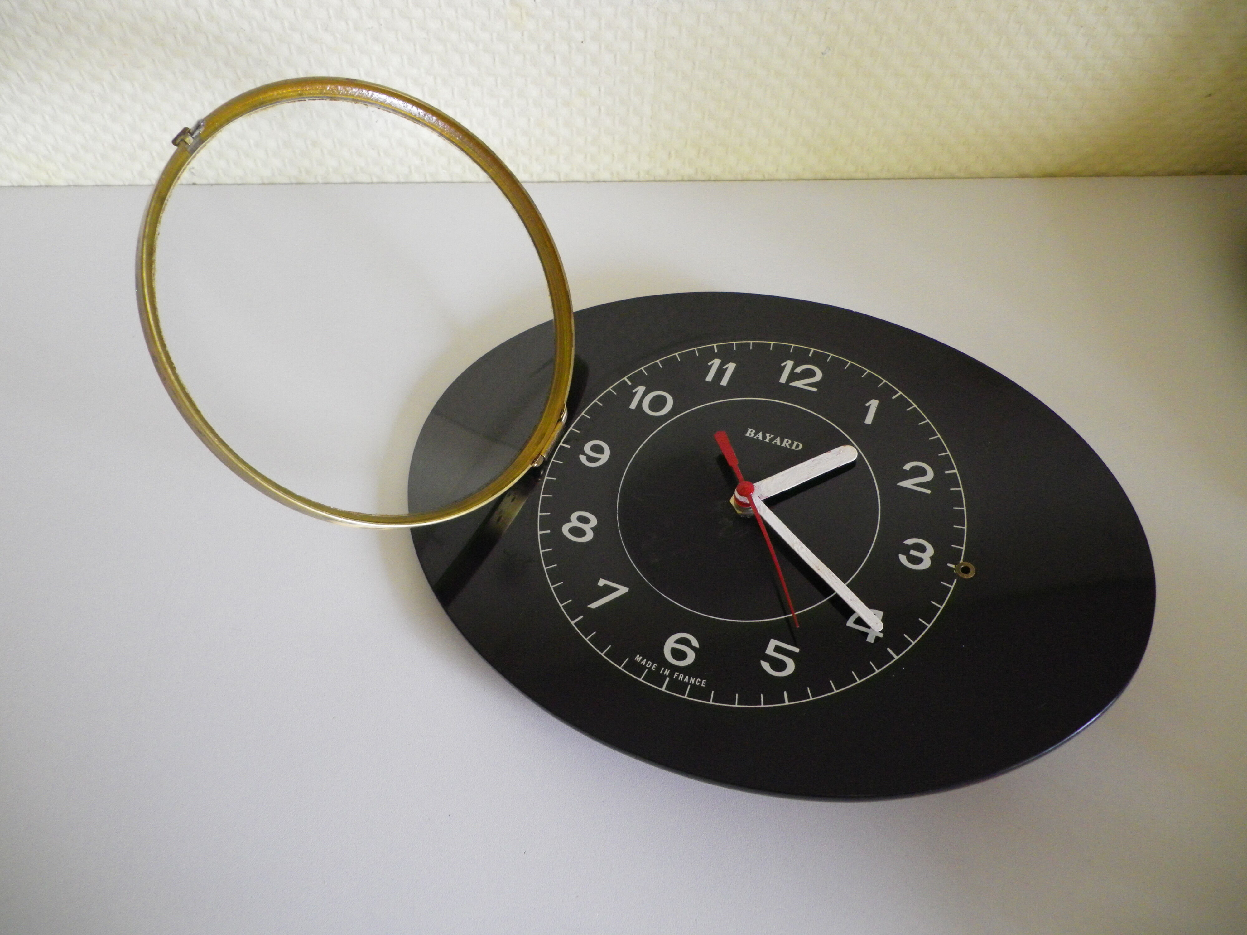 Black bakelite pendulum, bayard brand, 50s