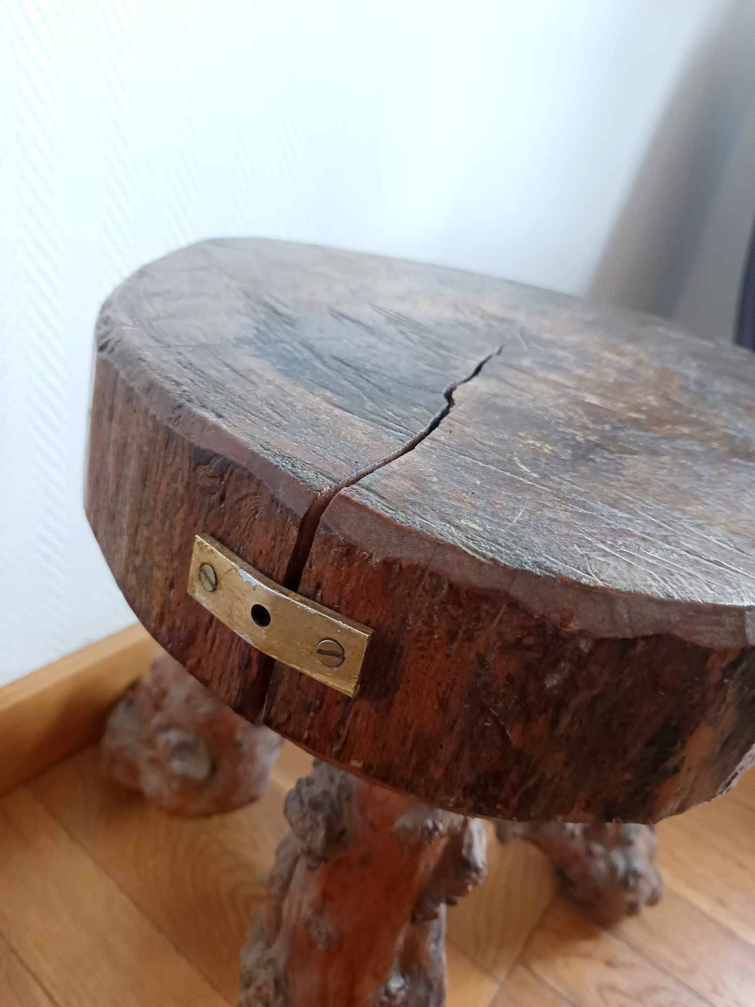 Brutalist vine stock stool