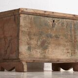 Ancien coffre en bois patiné vert (c.1900)