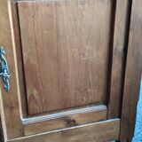 Two-door pine-picker buffet