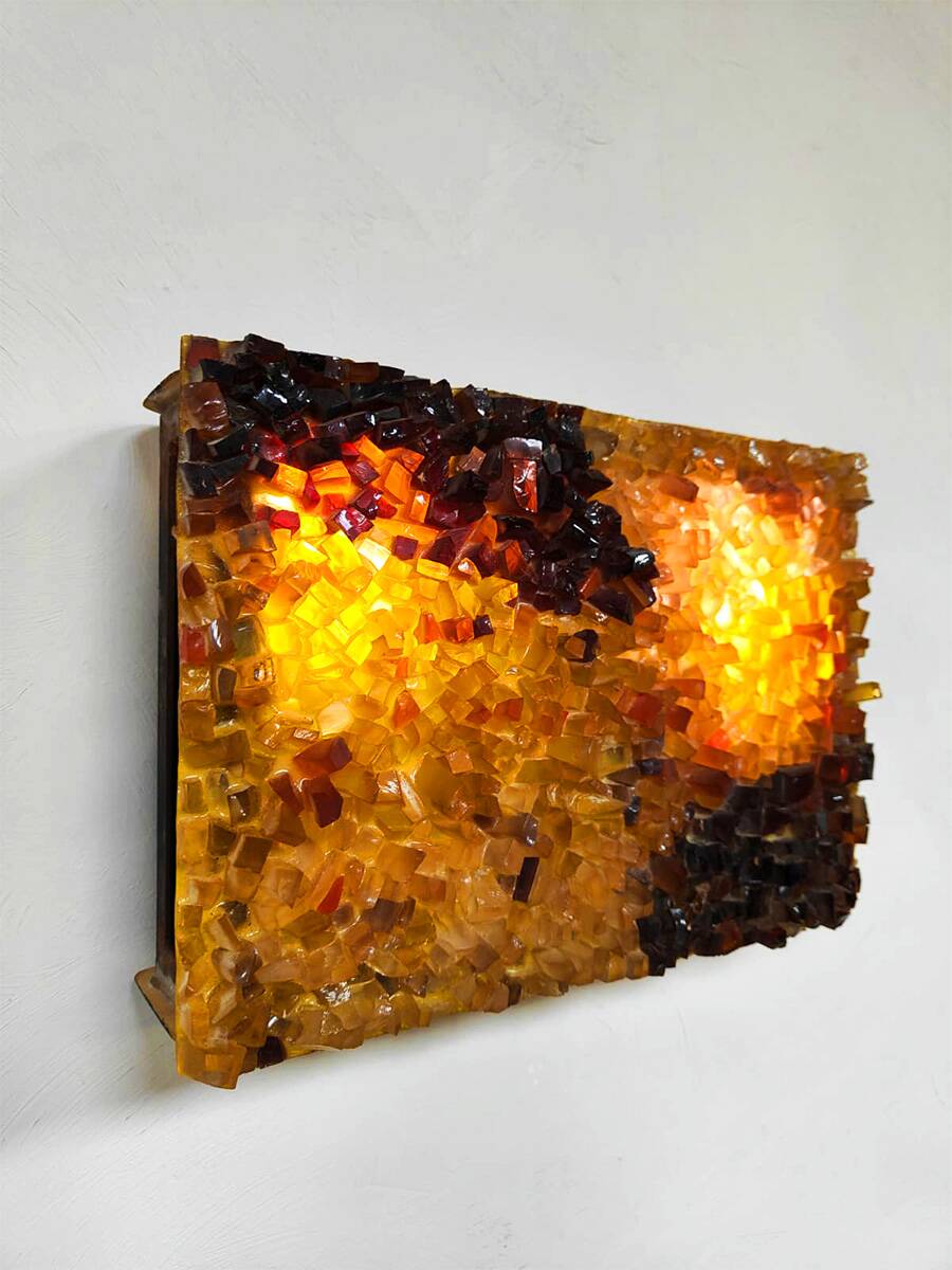 Vintage glass wall lamp 'Glowing amber'