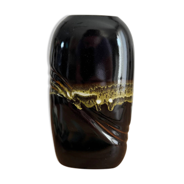 Vintage Taiwan vase