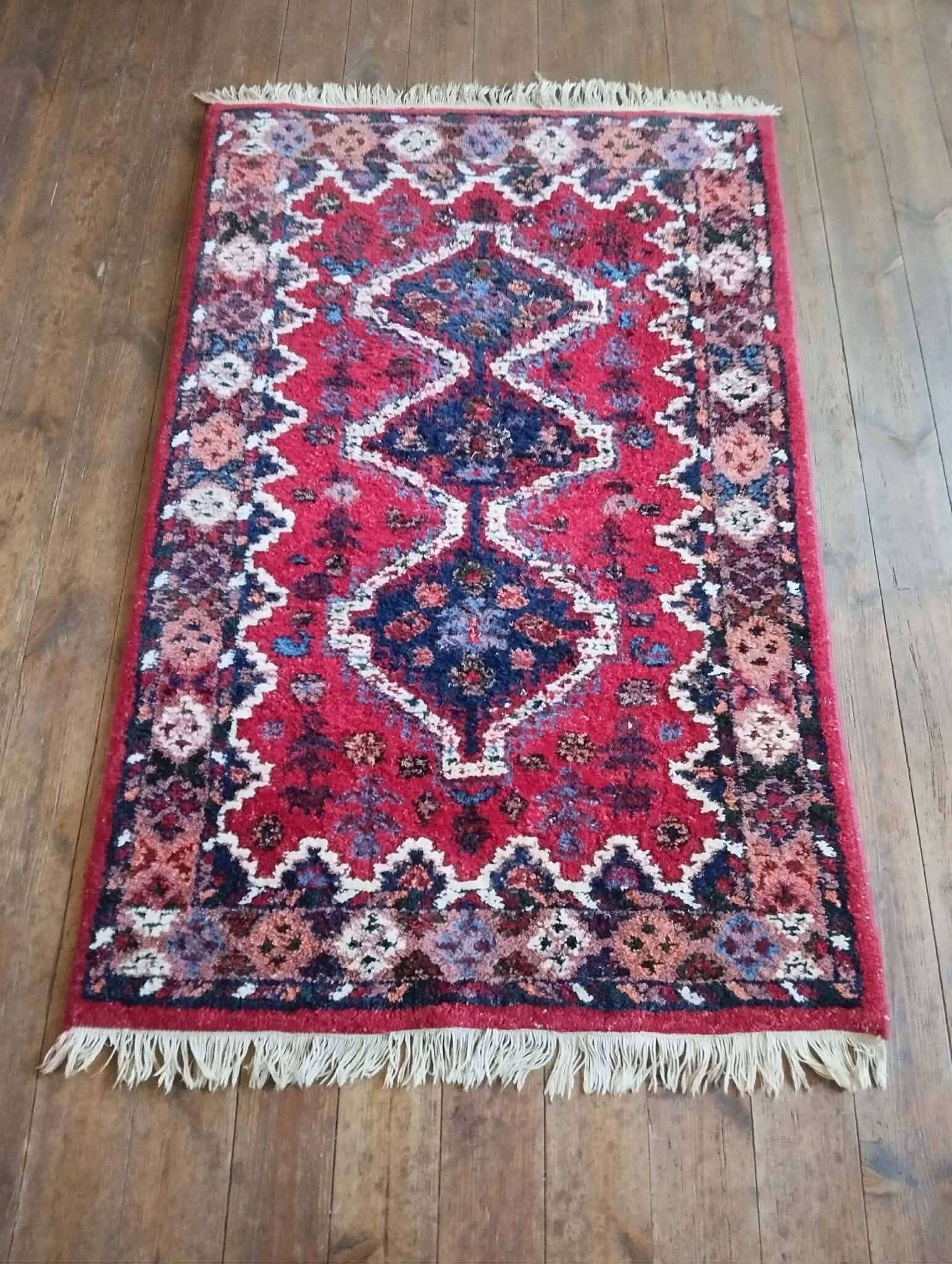 Handmade Indo Qashqai rug 148x95cm