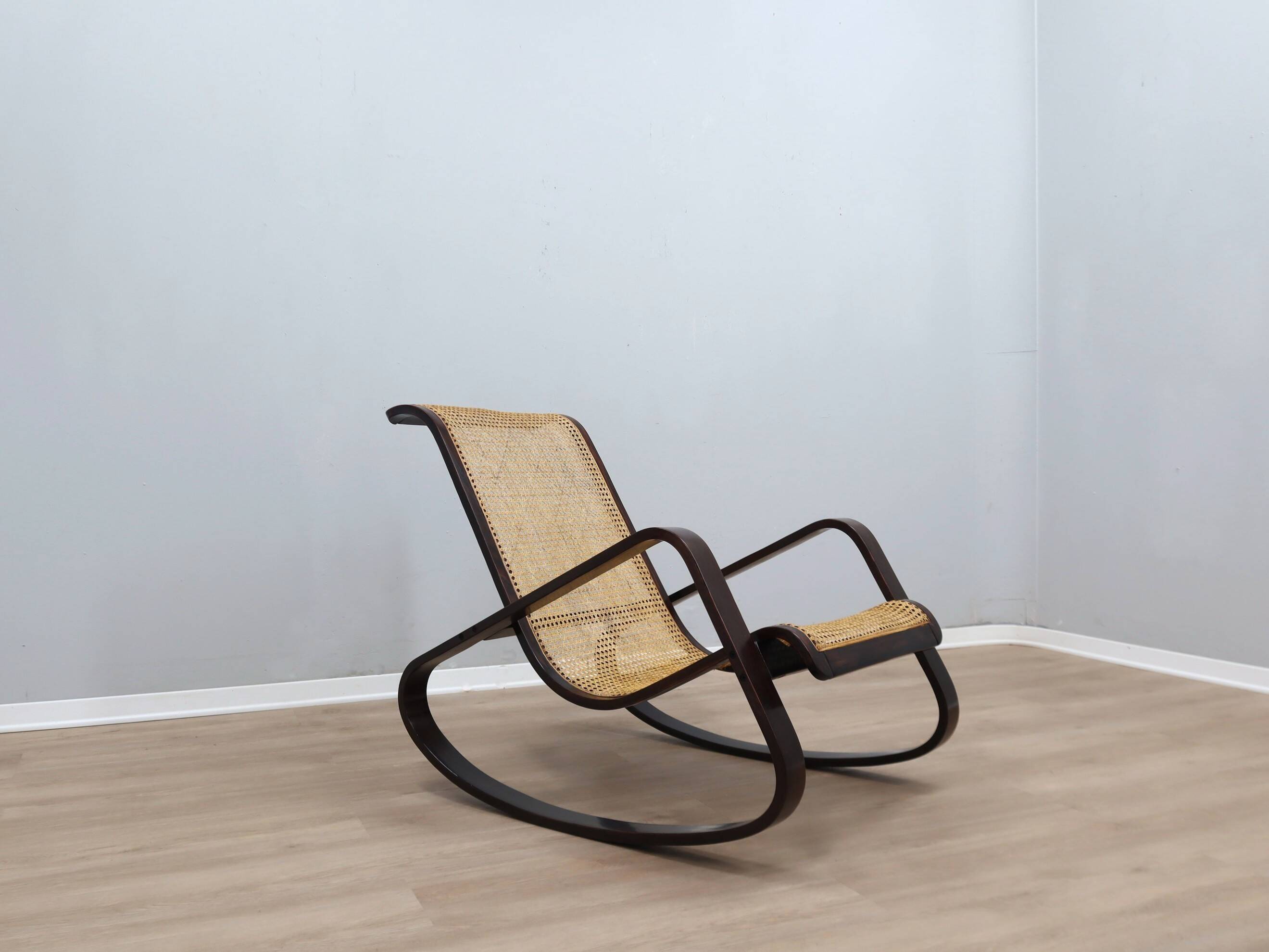 Vintage "DONDOLO" rocking chair Luigi Crassevig 1970s