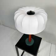 Lampe de table en teck et coton de style milieu du siècle par Einar Bäckström, Suède, 1950s