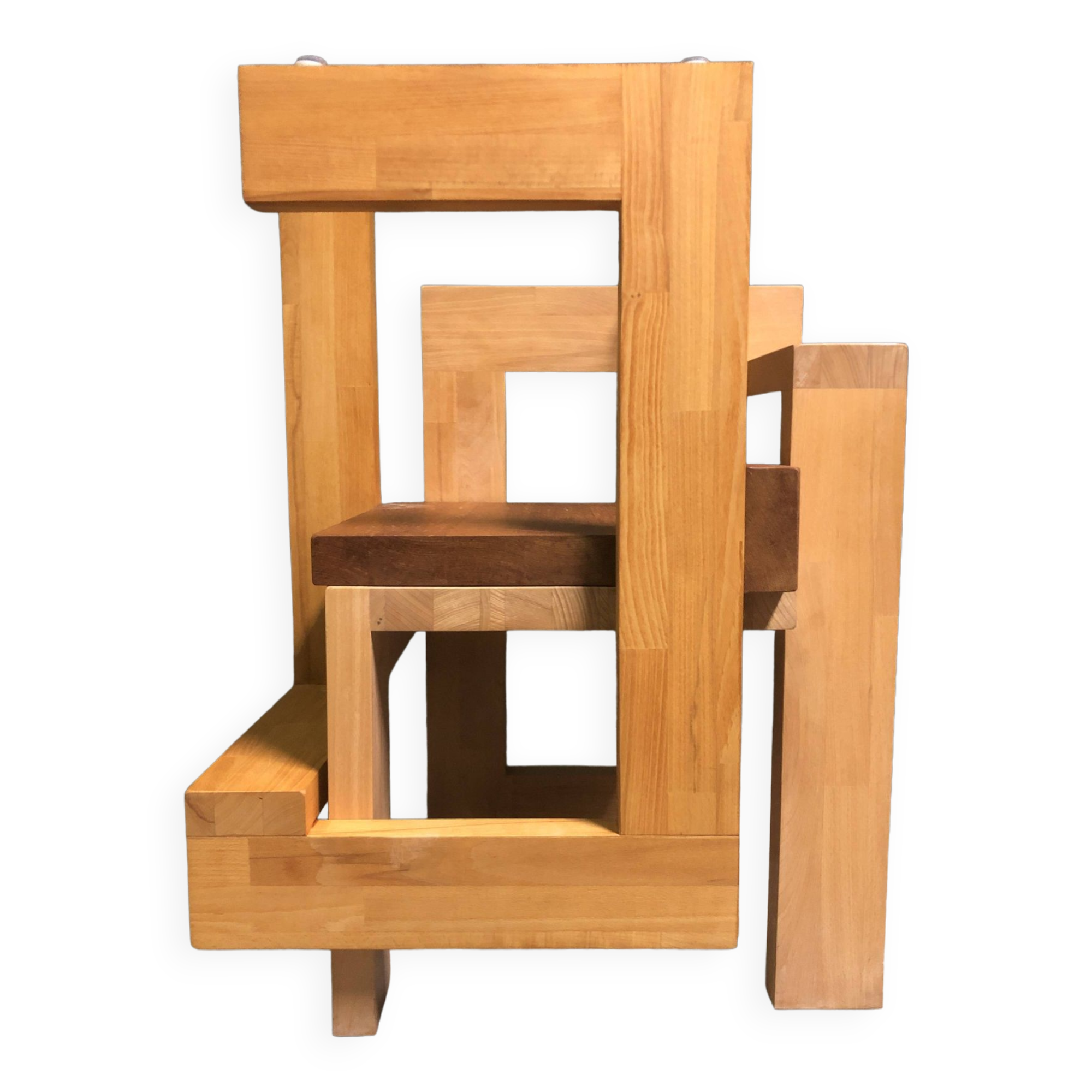 Une paire de Gerrit Rietveld de la chaise Steltman.