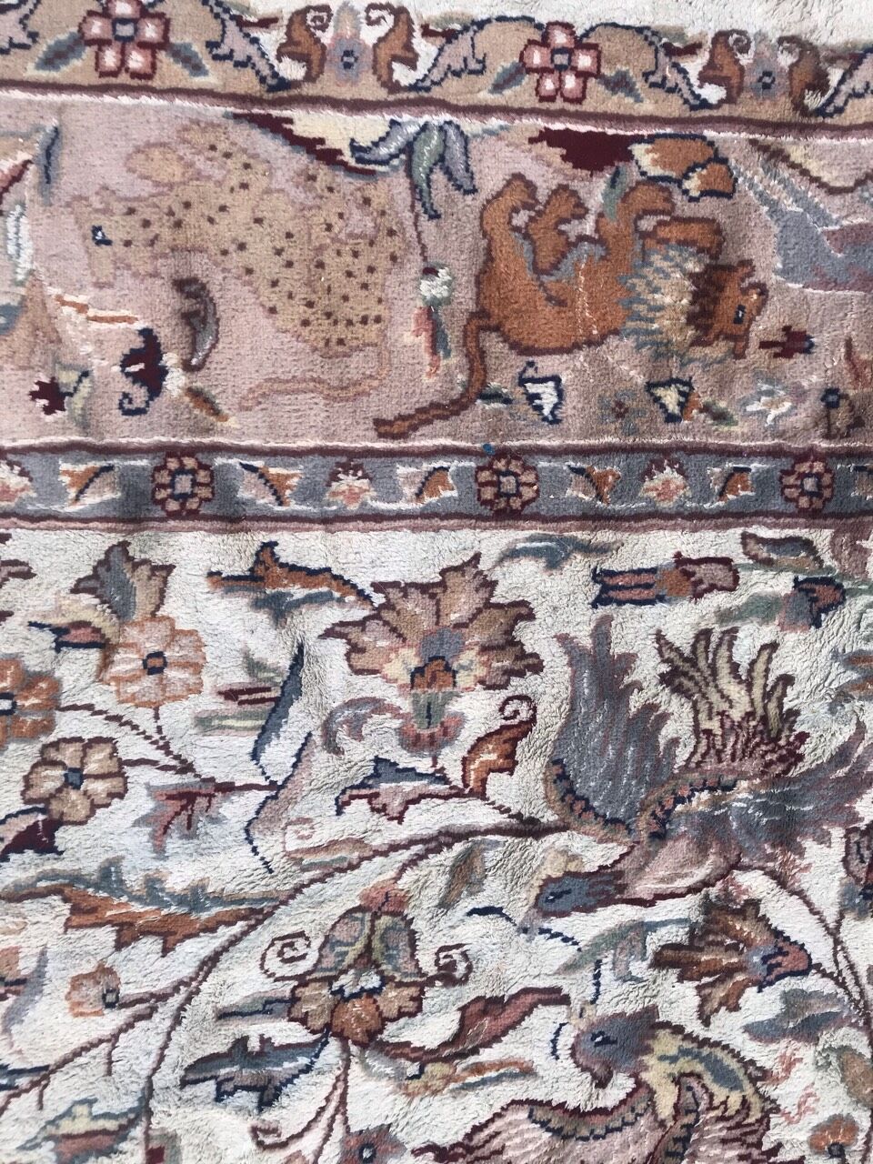 Pakistani carpet wool and silk handmade 190x295 cm