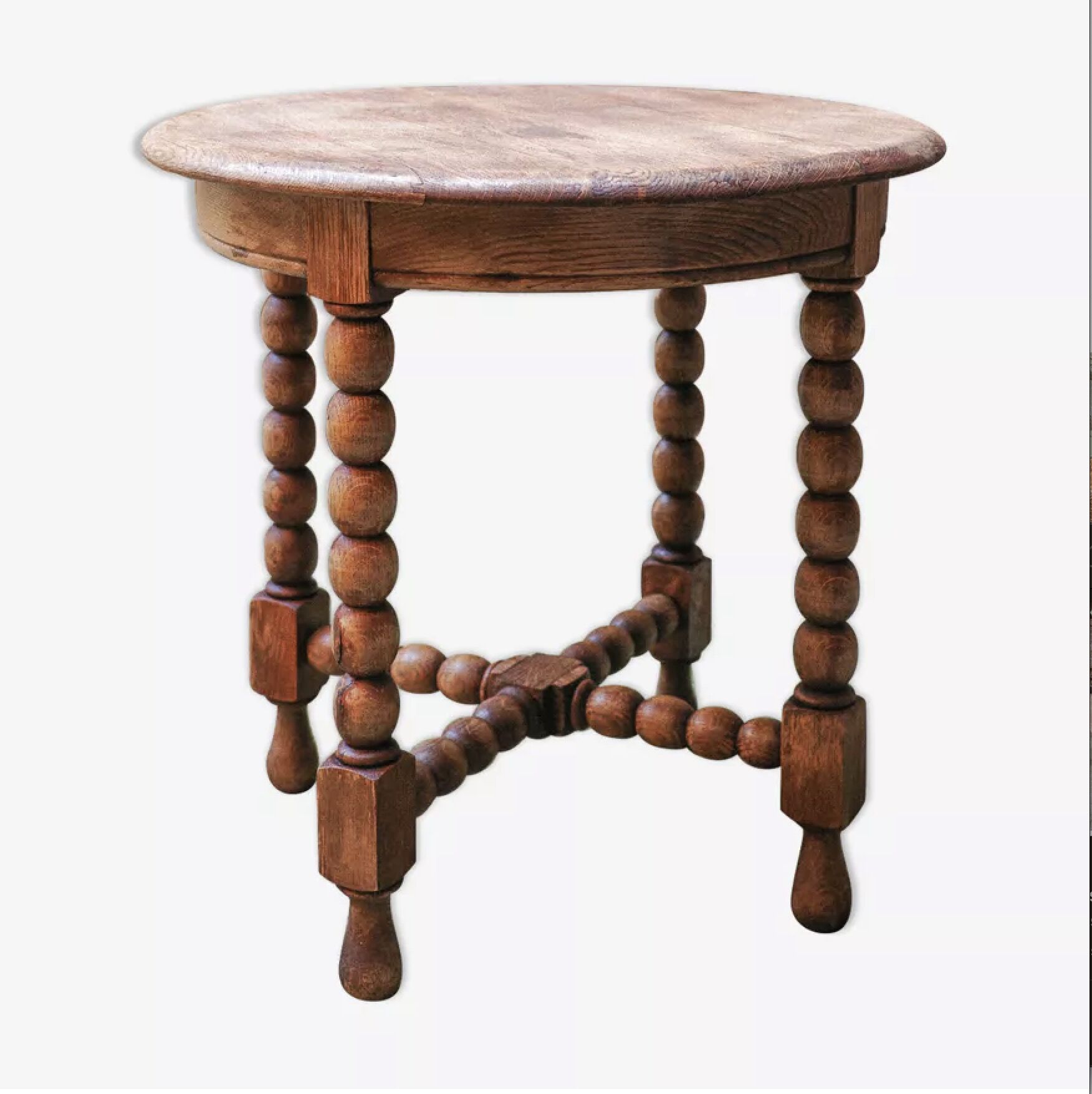 Table with ball legs in turned wood