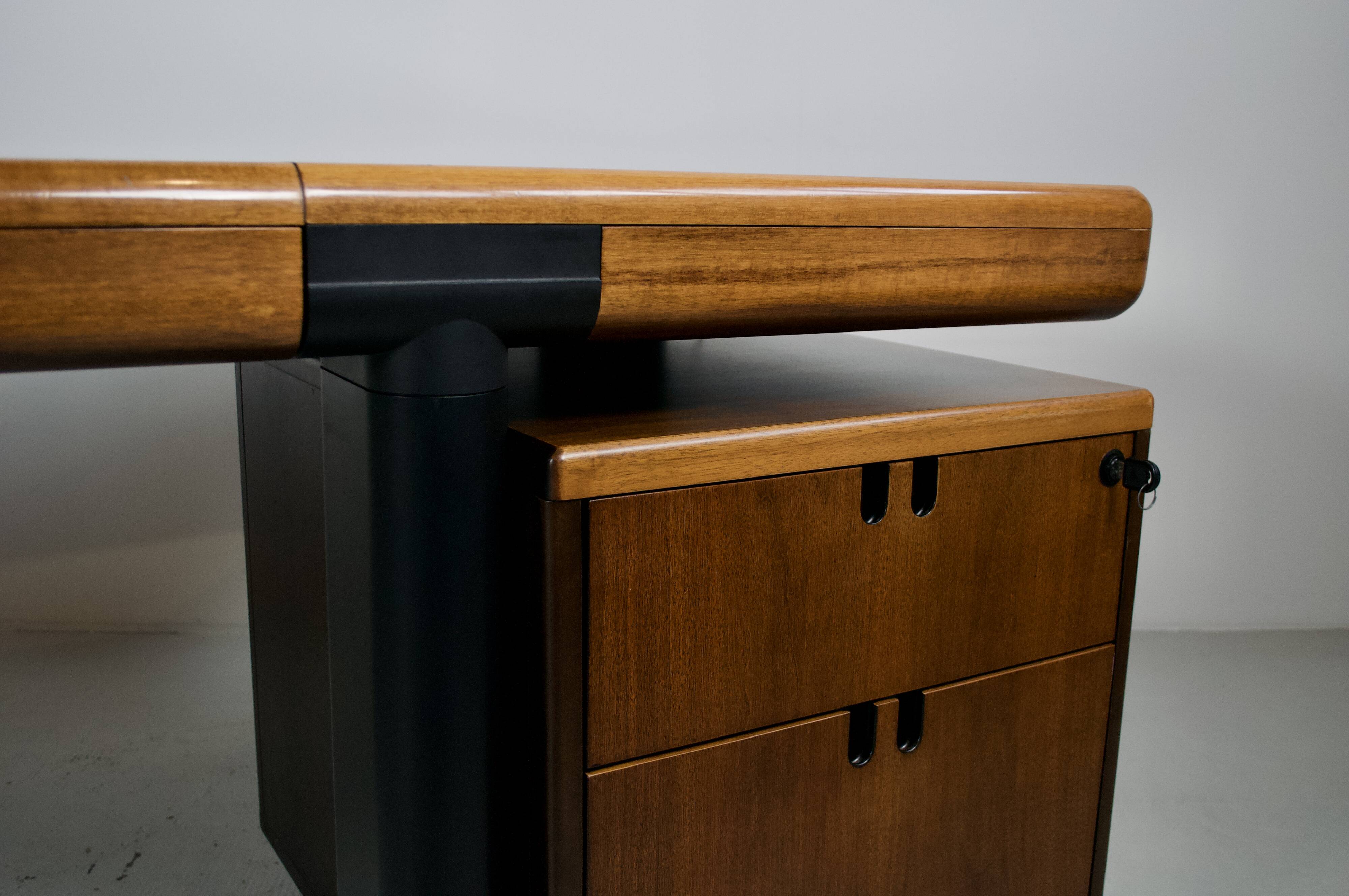 Important walnut executive desk for faram 1957 italy publisher 80's