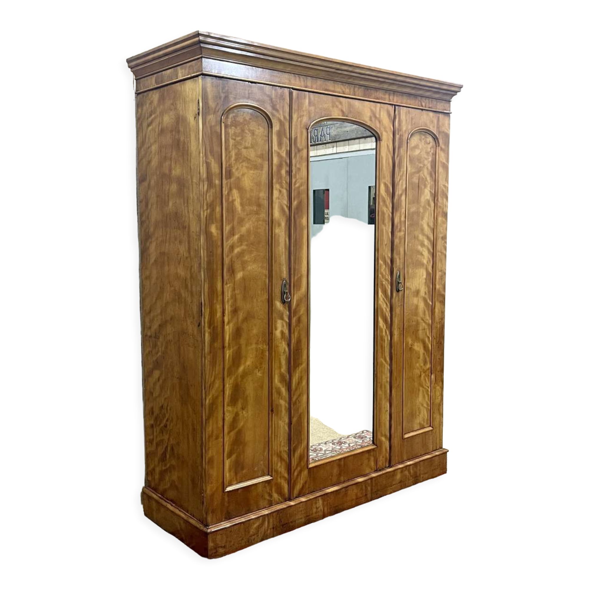 19th-century Victorian wardrobe in light mahogany - dismountable