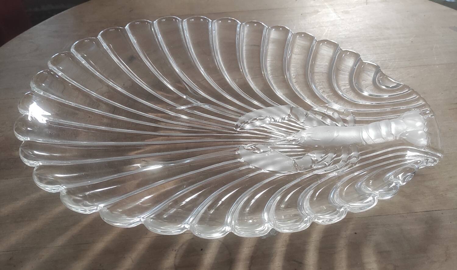 Glass dish