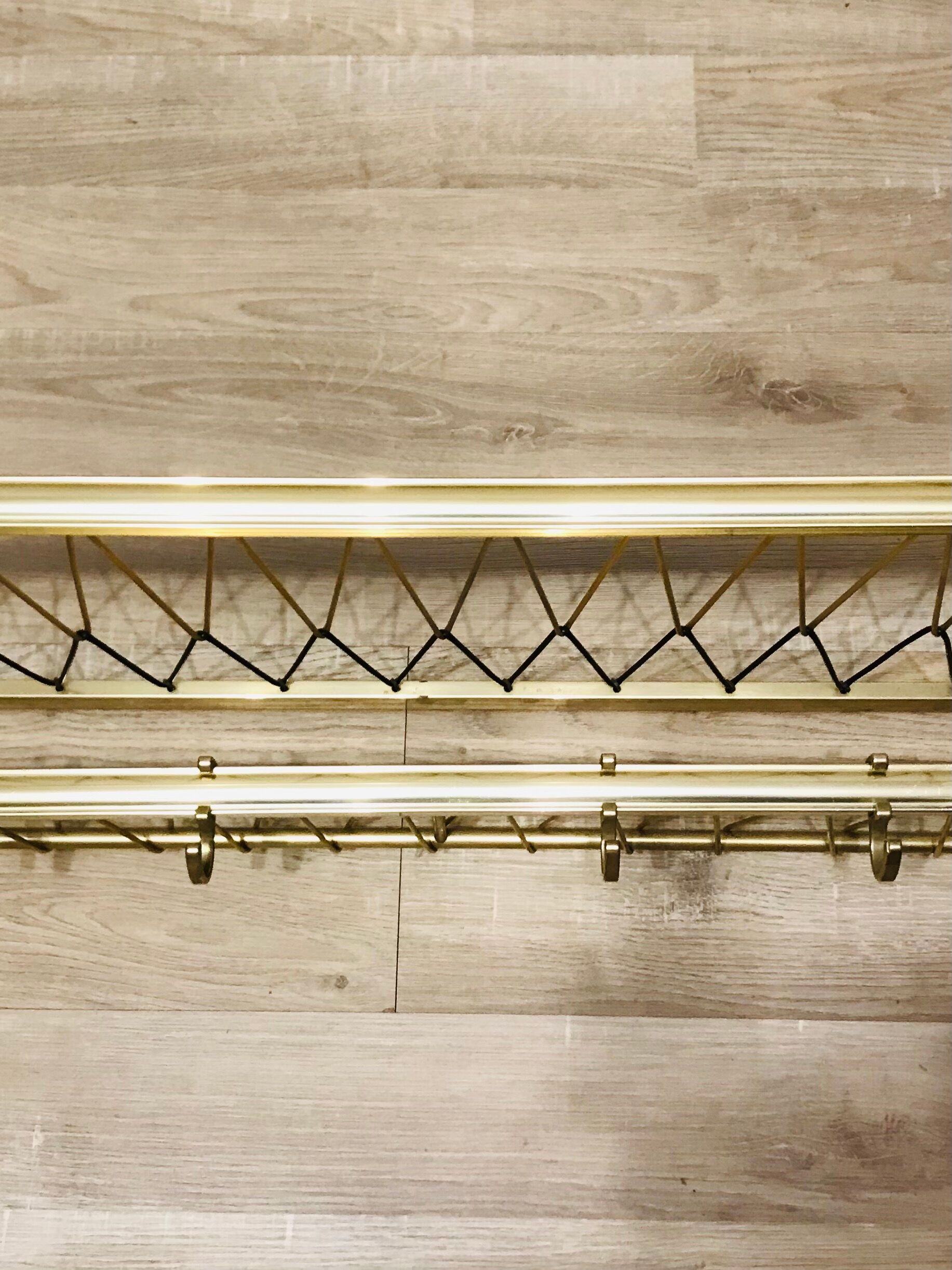 Wall-mounted cloakroom coat rack