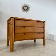 Commode en orme massif Maison Regain, France années 60