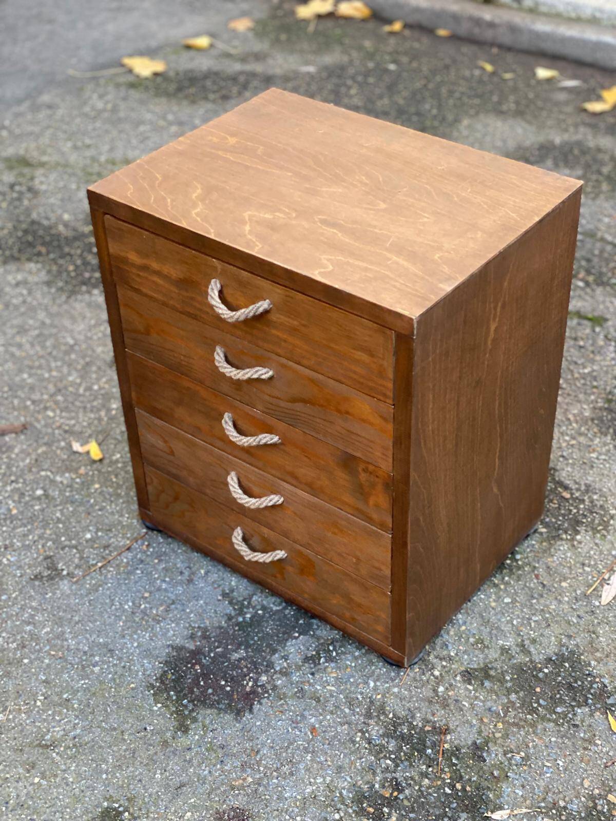 Scandinavian 5-drawer chest in solid pine with rope