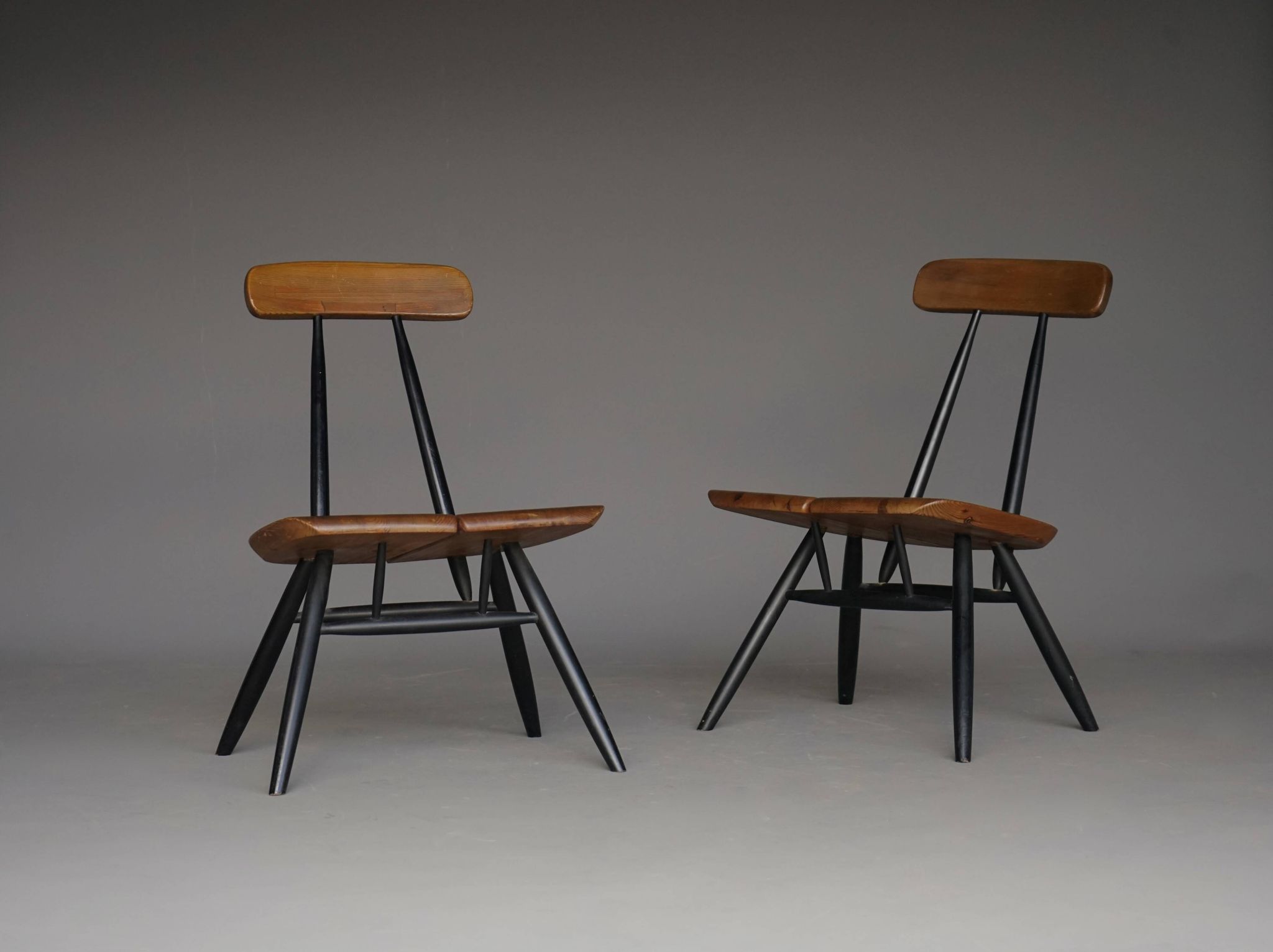 Chaises longues Pirkka par Ilmari Tapiovaara pour Laukaan Puu. Lot de 2
