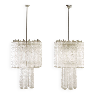 Venini extra large chadeliers attr. to Toni Zuccheri, Italy 1970s. Set of 2