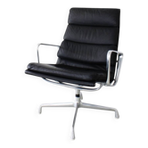 Soft Pad EA 216 by Charles & Ray Eames