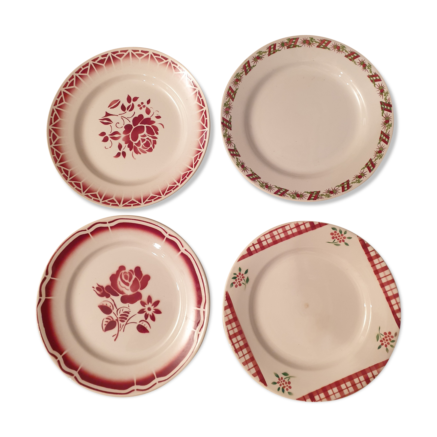 Assorted 4 plates red tones