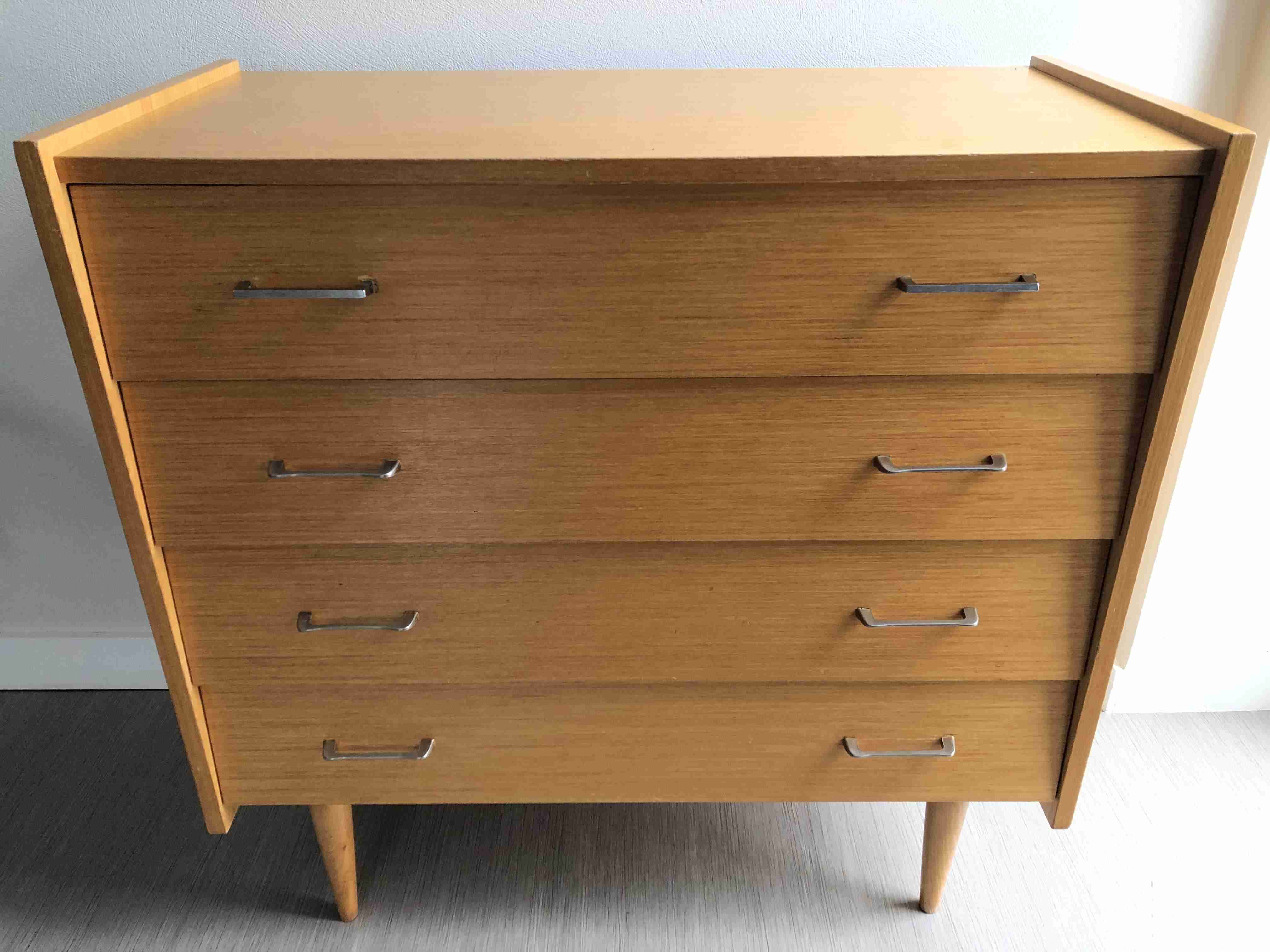 Vintage chest of drawers