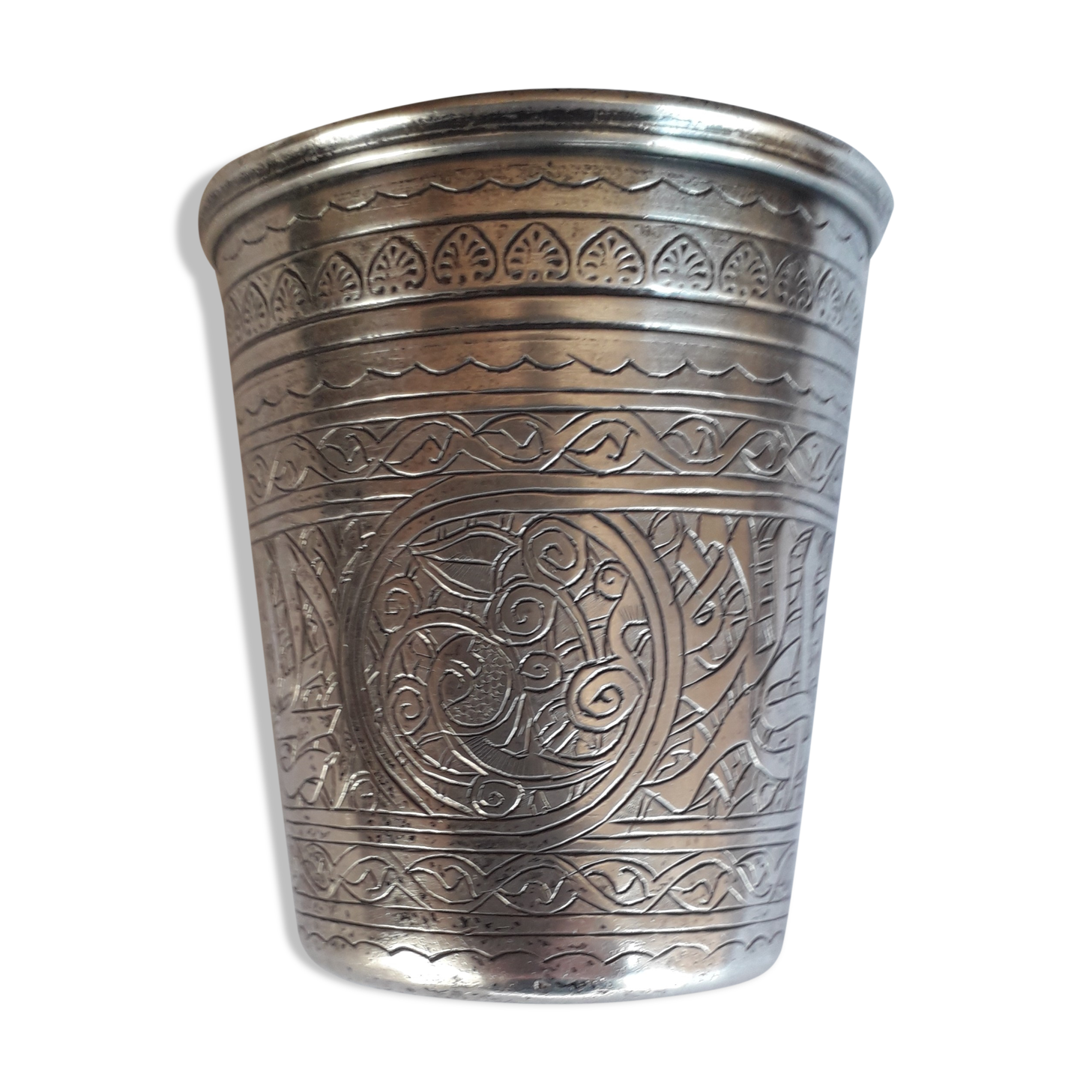 Old timpani in chiseled silver 3 punches.