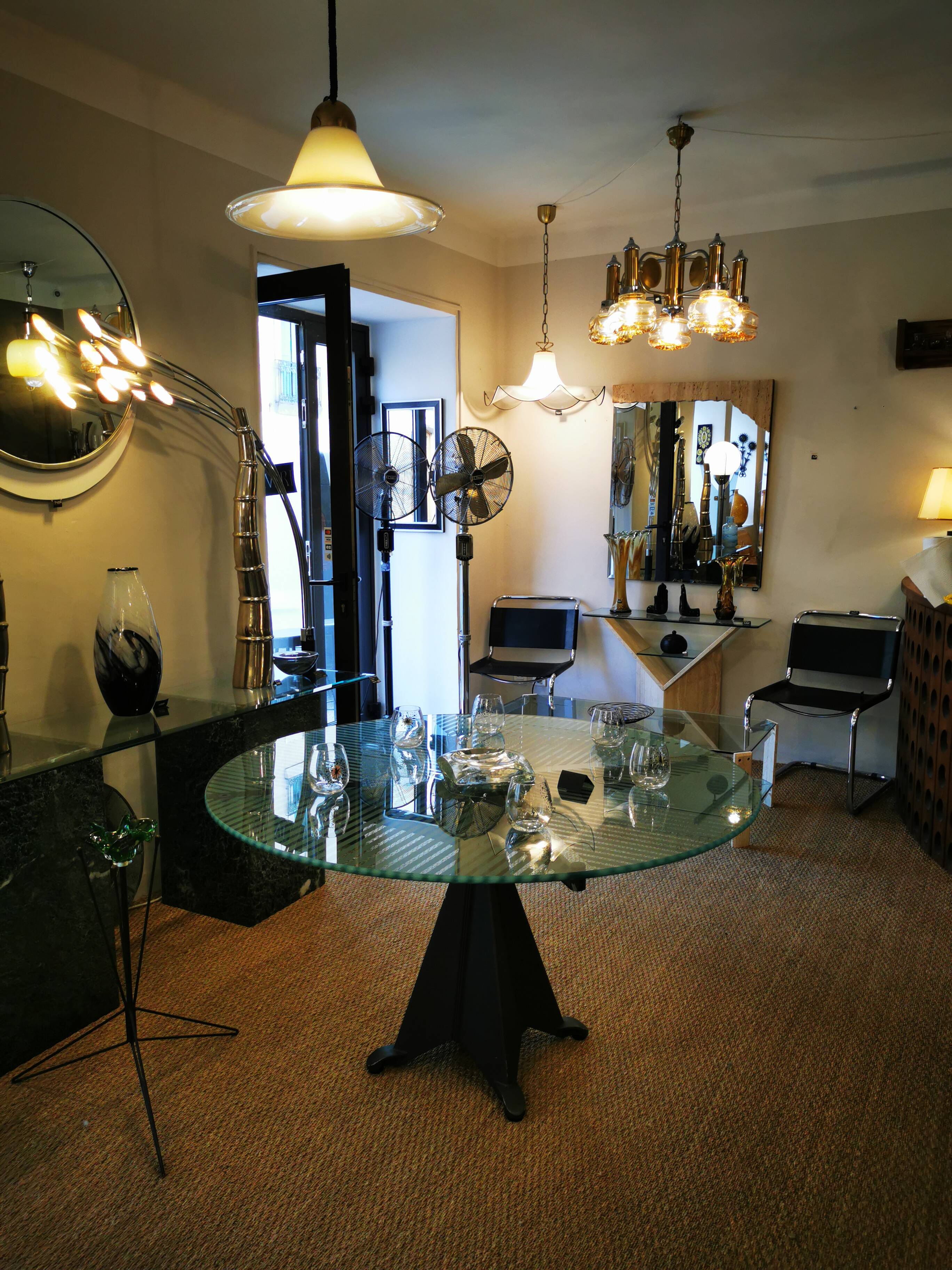 "Alada" designer dining table, Oscar TUSQUETS - 1980s