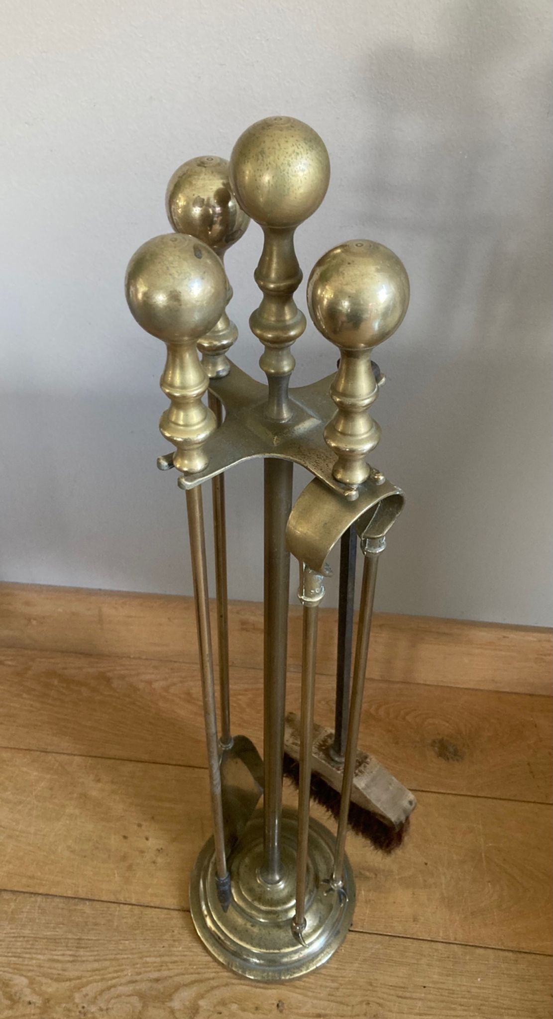 Servant of brass fireplace period mid-twentieth century, Pic shovel, claw pliers ..