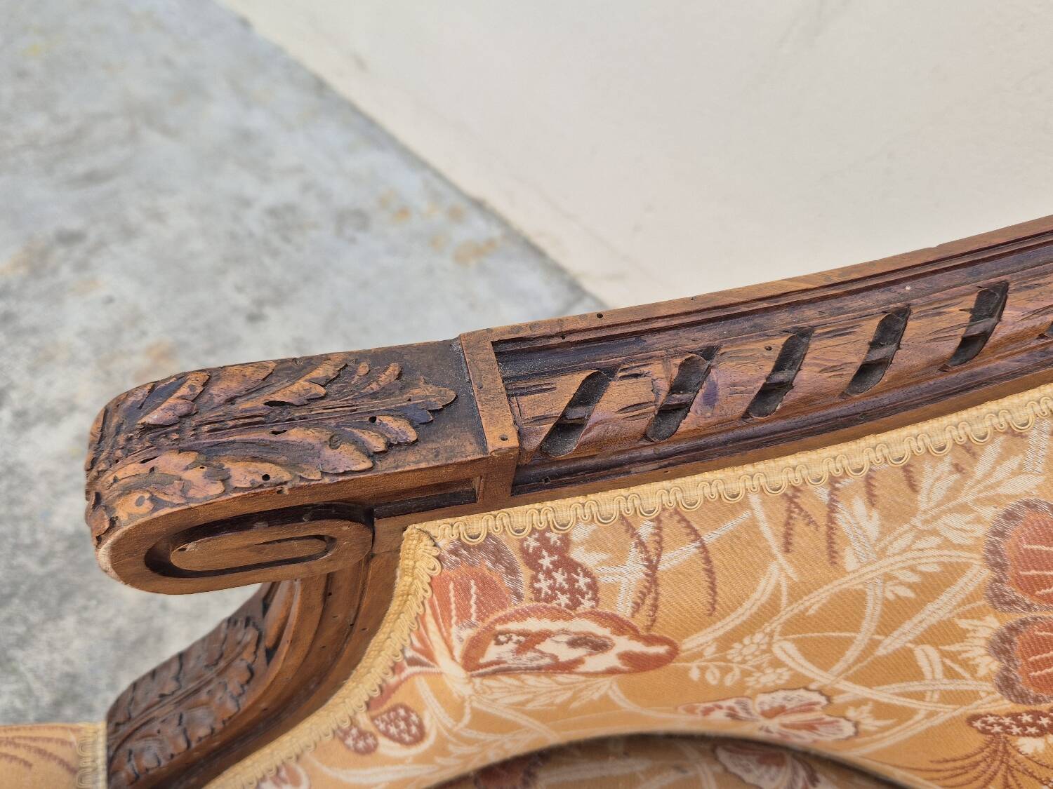 Chaise longue decorated with butterflies in Louis XVI style from the Napoleon III period
