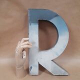 Letter of sign R metal zinc painted vintage 1950