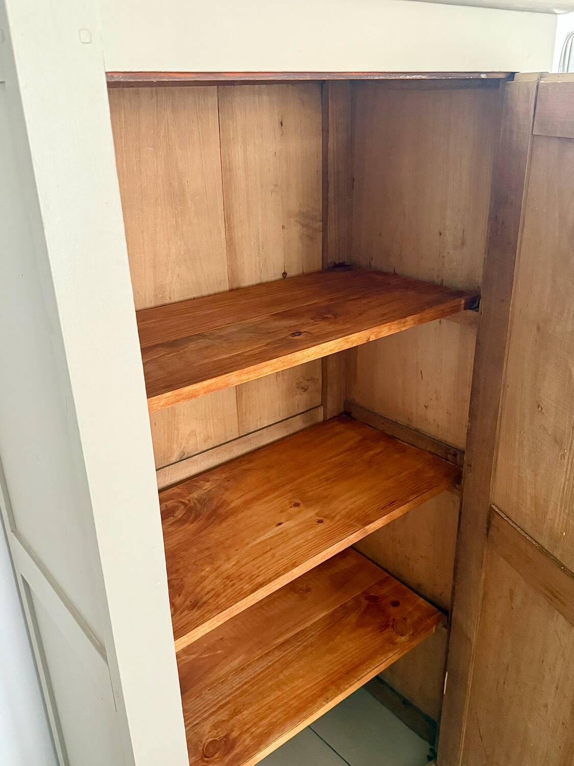 Small Parisian Wardrobe