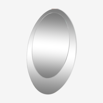 Oval Italian mirror of the 70s two complexions