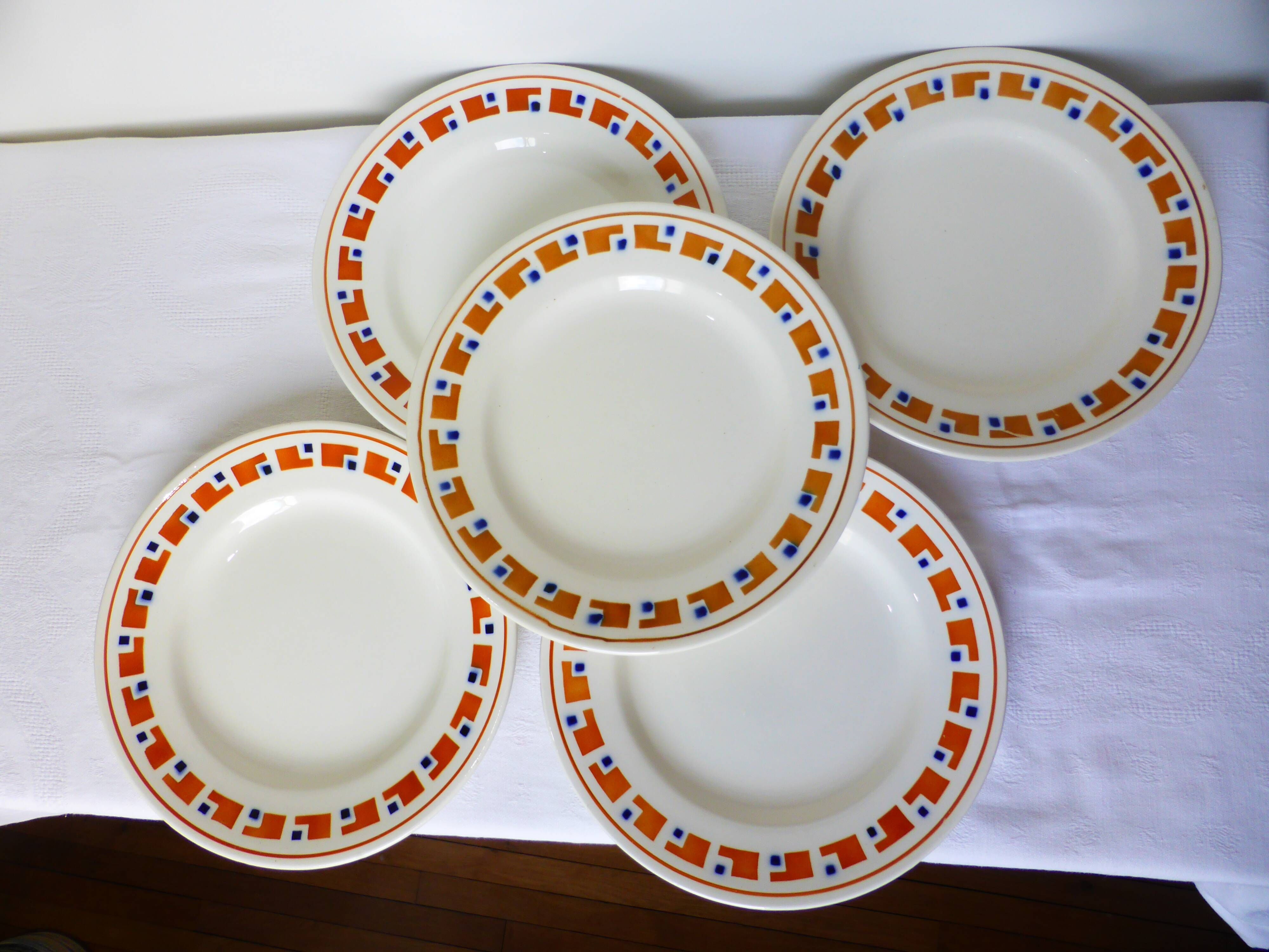 5 flat plates in iron earth of the Salins model Lucette 210834