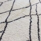 Moroccan Berber wool rug 234 x 140 cm