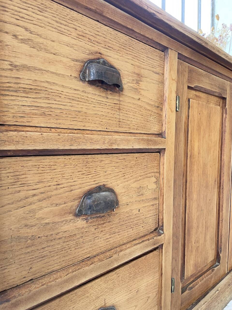 XXL solid oak counter sideboard