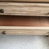 Neoclassical chest of drawers