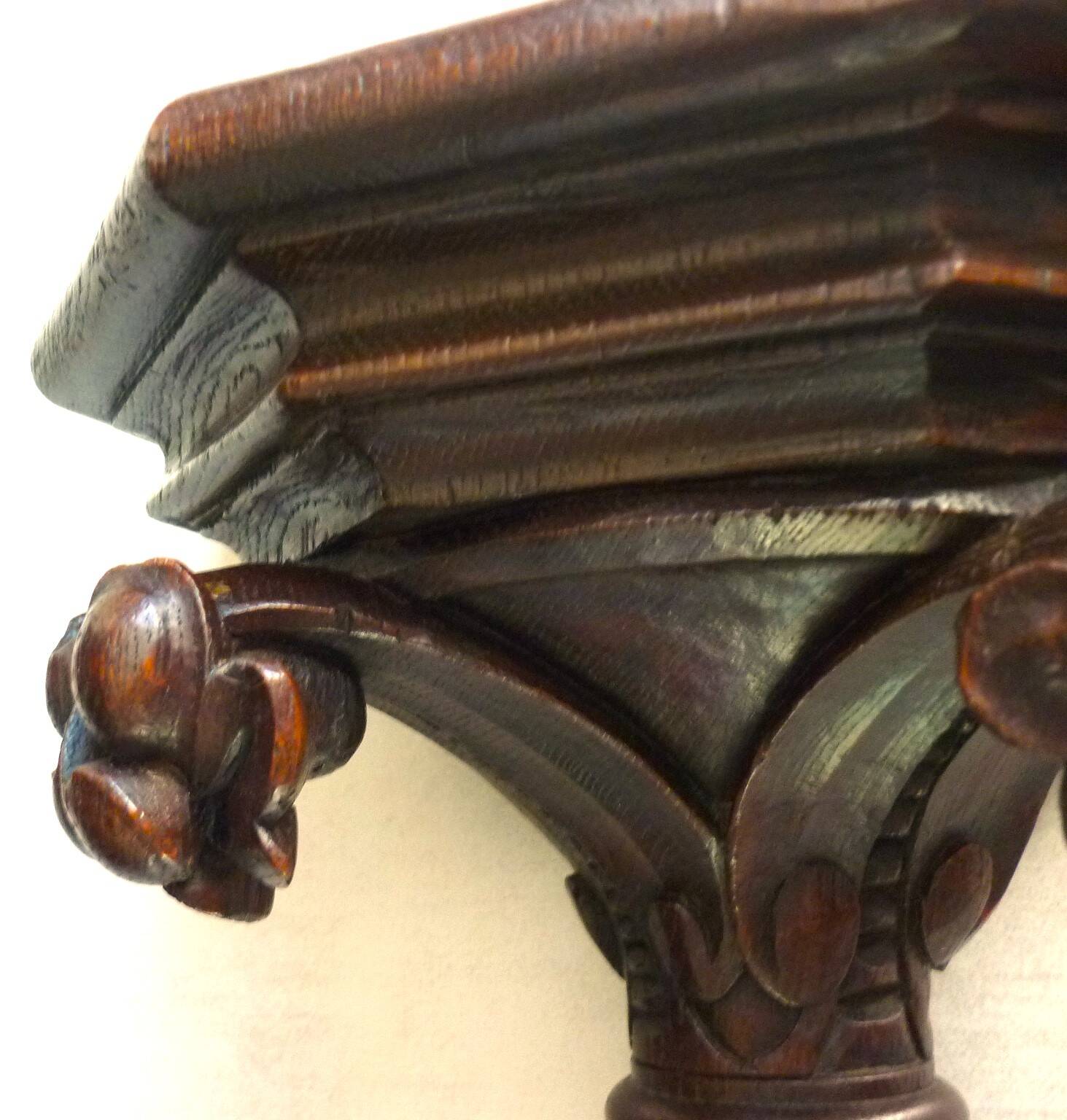 Etagère, applique murale ancienne, bois sculpté, porte statue