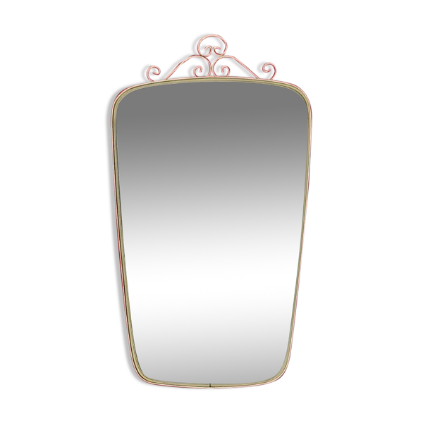 Ancien miroir mural de forme libre au cadre doré et ornement en laiton — Beyit