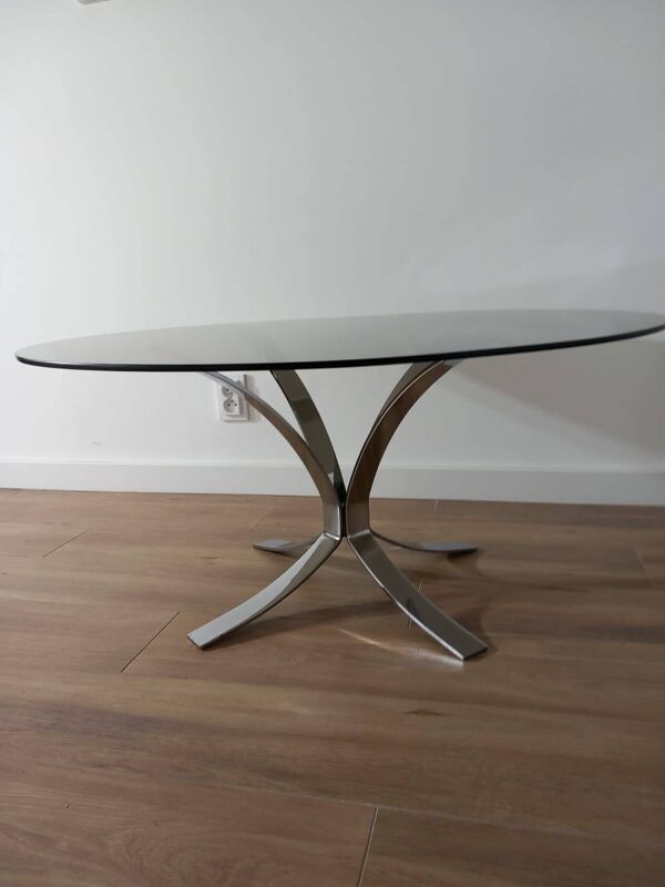Table basse des années 1970 en Autriche