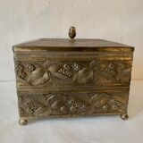 Antique jewelry box in repoussé metal, Art Deco/ 1920