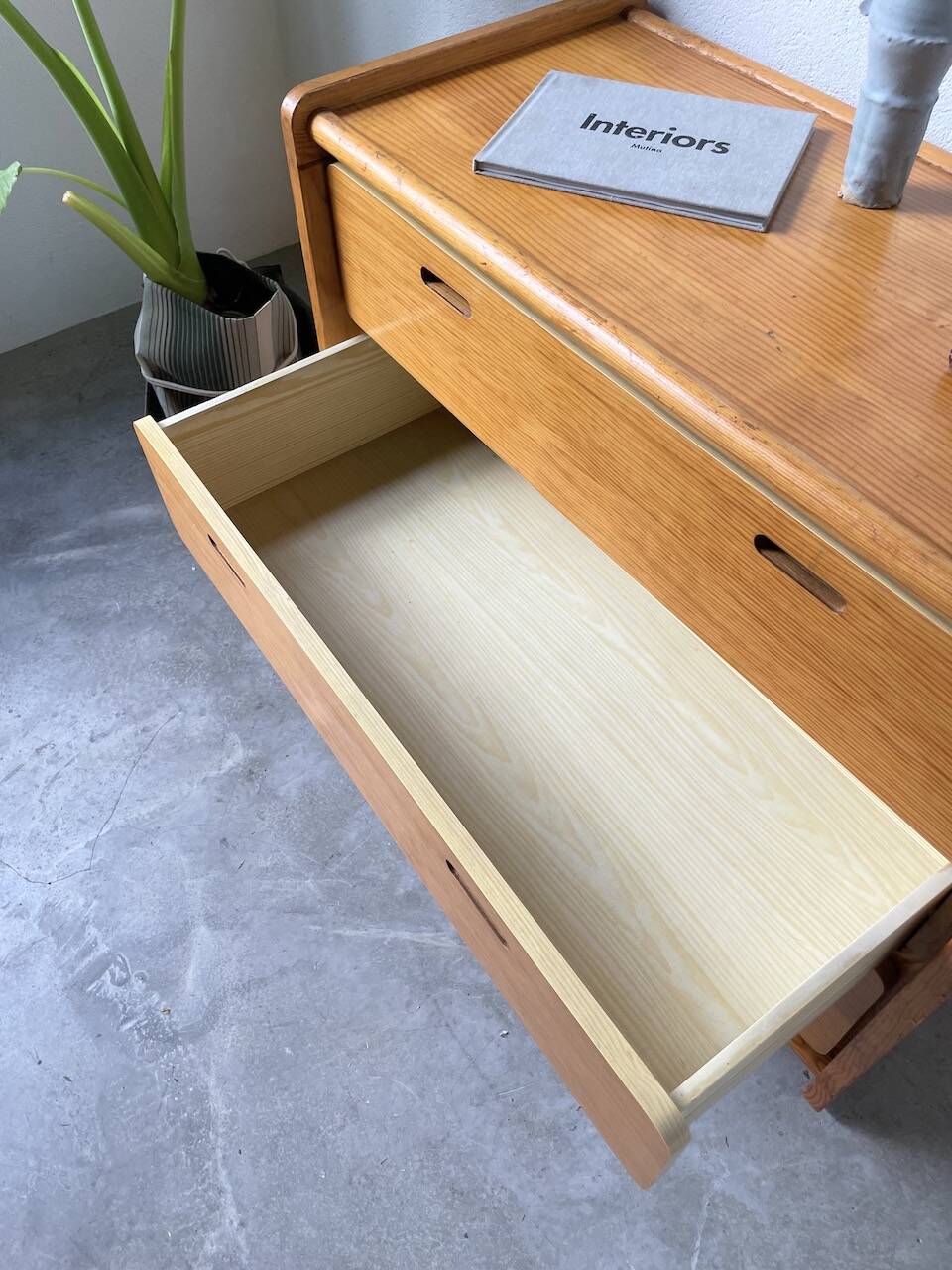 1980s pine chest of drawers